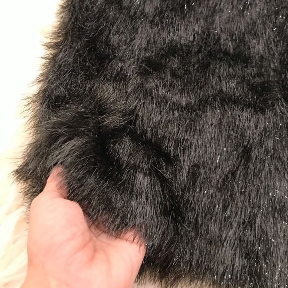 Gucci sleeveless fringe top - Picture 6 of 6